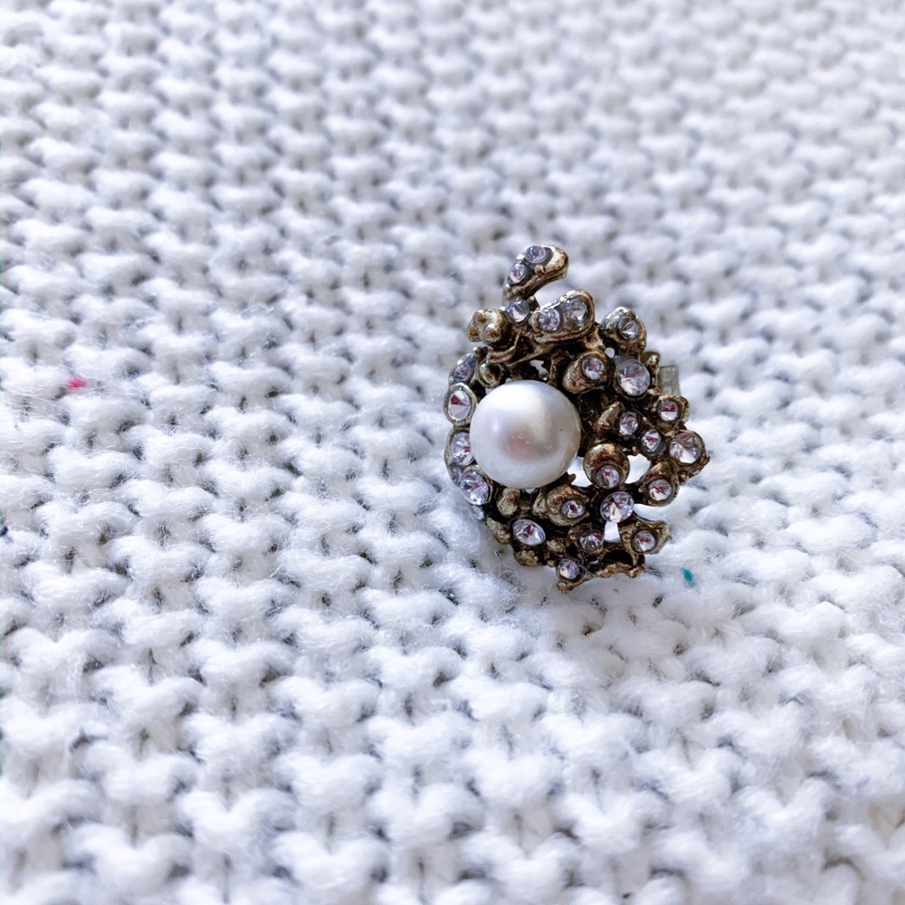 Pearl ring